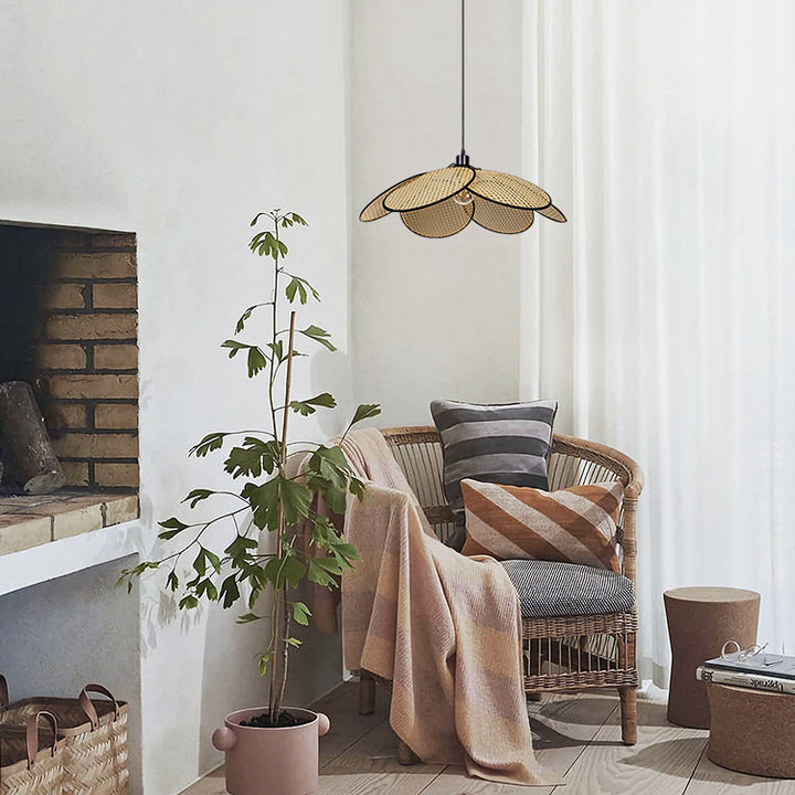 KCO Natural Rattan Petal Pendant Light Woven Chandelier (L7078)